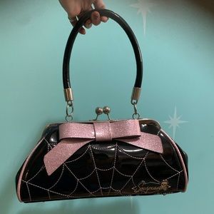 Sourpuss rockabilly spiderweb patent pink and black handbag VLV pinup